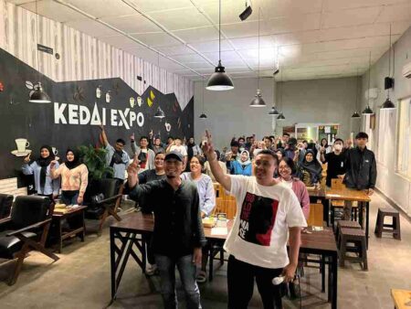 Menangkan Vinanda-Gus Qowim, Relawan Bolone Mase Kota Kediri Gelar Konsolidasi dan Bimtek