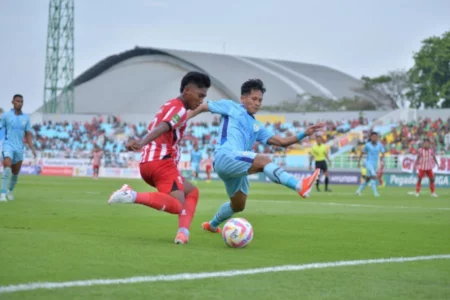Peringkat Persela Lamongan Pasca Duel Sengit Kontra Deltras Sidoarjo Foto BeritaJatim.com