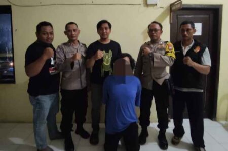 Polisi Ringkus Pengedar Uang Palsu di Tulungagung, Sita 52 Lembar Pecahan Rp100 Ribu Foto BeritaJatim.com
