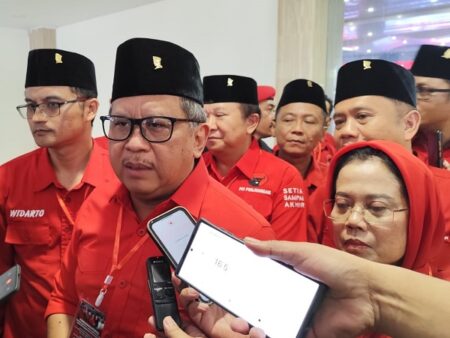 Munculnya Isu PKI dalam Pilkada Jember, Hasto Kristiyanto: Mereka Khawatir foto beritajatim