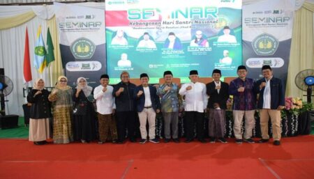 Unisda Hidupkan Spirit Resolusi Jihad Bagi Gen Z Seminar kebangsaan Hari Santri Nasional yang digelar di Gedung Sasana Budaya dan Olahraga (Sabudga) Unisda Lamongan. (Foto: Unisda)