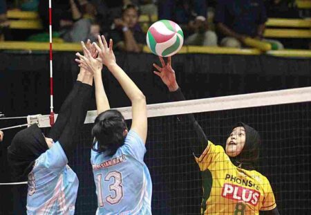 Gresik Petrokimia Pupuk Indonesia Kembali Hajar TNI AL 3-0 Foto BeritaJatim.com