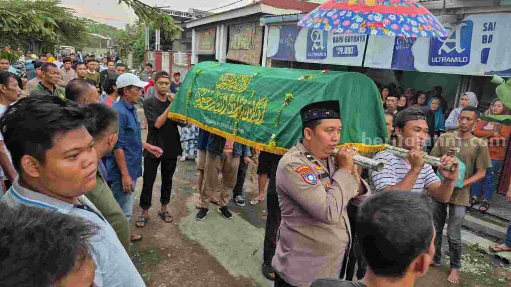 Korban Tenggelam di Sungai Brantas Mojokerto Ditemukan Foto BeritaJatim.com
