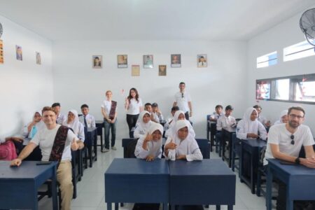 CMA CGM Foundation dan Happy Hearts Indonesia Renovasi Sekolah di Surabaya Foto BeritaJatim.com