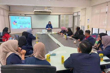 Dua Prodi Unesa Benchmarking dan Internship ke Malaysia Foto BeritaJatim.com