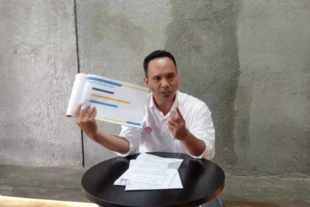 Survei Pilkada Magetan 2024: Paslon Niat Desak Klarifikasi Hasil yang Berbeda Foto BeritaJatim.com