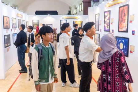 Sinestesia 7, Pameran DKV Unesa Tampilkan Karya dari Lima Negara Foto BeritaJatim.com