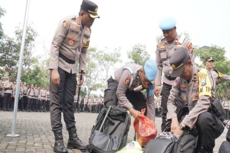 1.298 Personel Polri Siap Amankan TPS Pilkada 2024 di Sidoarjo Foto BeritaJatim.com