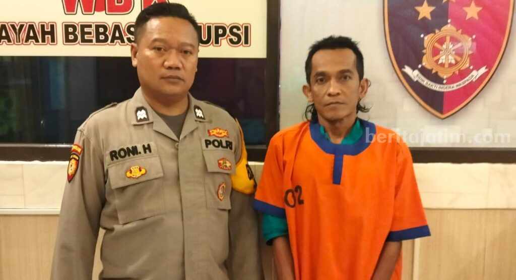 Warga Kedamean Gresik Gelapkan Motor Honda CB 150R Foto BeritaJatim.com