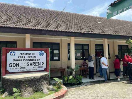 Anggota Linmas di Pilkada Kota Kediri Meninggal Dunia Diduga Kelelahan Foto BeritaJatim.com