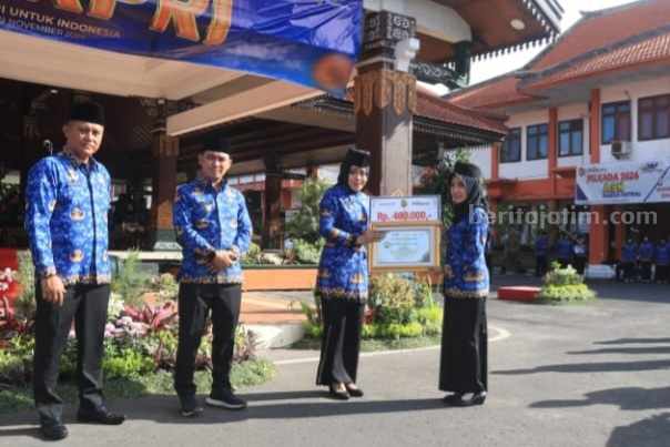 Peringatan HUT KORPRI ke-53, Bupati Mojokerto Bacakan Sambutan Presiden Prabowo Foto BeritaJatim.com