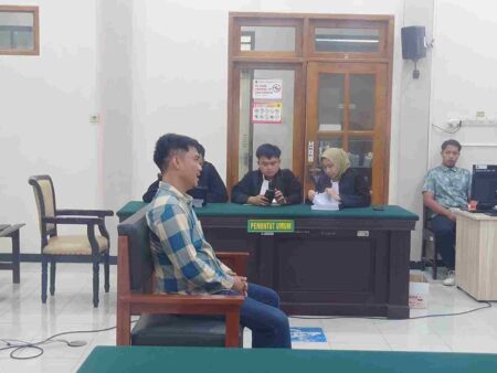 Ini Alasan Kades Randuharjo Tak Netral saat Pilkada Kabupaten Mojokerto Foto BeritaJatim.com