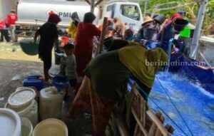 PMI Pamekasan Distribusikan 820 Ribu Liter Air Bagi Masyarakat Terdampak Kekeringan