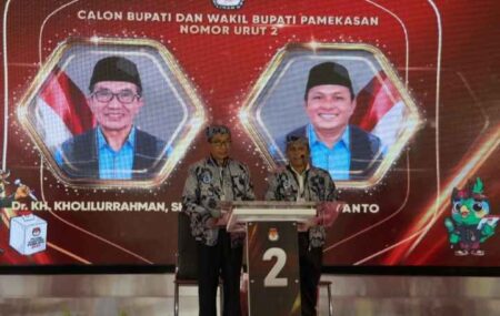 Digitalisasi, Cara Paslon KHARISMA Tingkatkan Sektor Pelayanan Publik di Pamekasan foto beritajatim