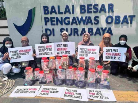 Waspada, Ecoton Temukan Kandungan Mikroplastik Dalam Produk Perawatan Bayi Foto BeritaJatim.com