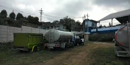 Peternak Sapi Perah Pasuruan Buang Susu ke Sungai, Protes Pembatasan Kuota Foto BeritaJatim.com