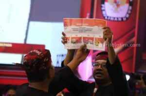 Simulasi, Upaya KPU Pamekasan Cek Kelemahan Proses Pungut Hitung Suara Pilkada Foto BeritaJatim.com