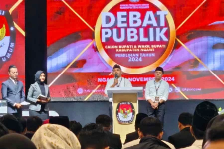 Debat Publik Pilbup Ngawi, Ony-Antok Paparkan Tema “Semesta Berencana Jilid 2” Foto BeritaJatim.com