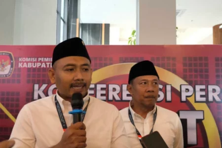 Cabup Ngawi Ony Targetkan 1.000 Mahasiswa dapat Beasiswa pada 2025 Foto BeritaJatim.com