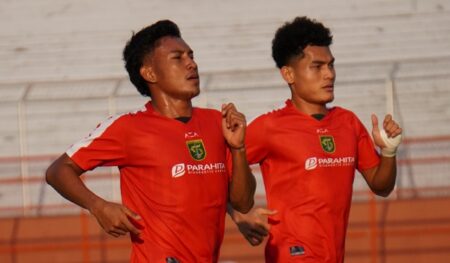 Paul Munster Pantau Ketat Pemain Persebaya Jelang Kontra Persija Foto BeritaJatim.com