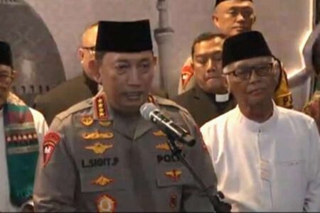 Kunjungan ke Polda Jatim, Kapolri Atensi Pengeroyokan di Sampang Foto BeritaJatim.com