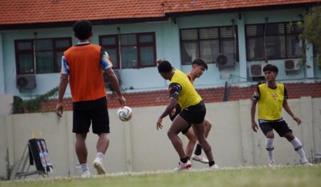 Pelatih Deltras FC Fokus Benahi Konsentrasi Jelang Lawan Persipal Palu Foto BeritaJatim.com
