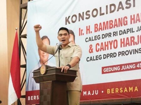 Gerindra Surabaya Gelar Konser Kampanyekan Khofifah-Emil dan Eri-Armuji Foto BeritaJatim.com