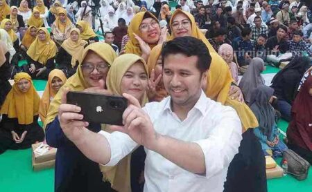 Emil Dardak Didoakan Sukses Pilkada dalam Istighasah Forum Disabilitas se-Jatim Foto BeritaJatim.com