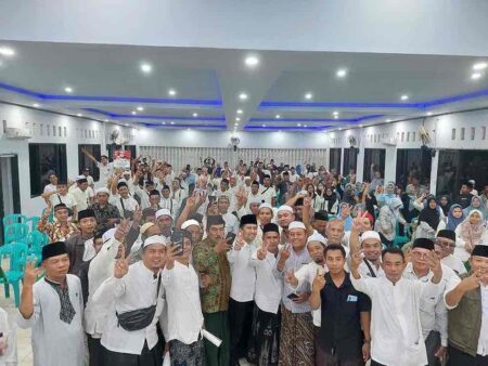 Jaringan Santri Milenial Nusantara Siap Menangkan Khofifah-Emil Foto BeritaJatim.com