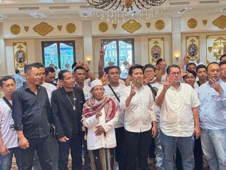 Emil Dardak Komitmen Tingkatkan Infrastruktur Jawa Timur Foto BeritaJatim.com
