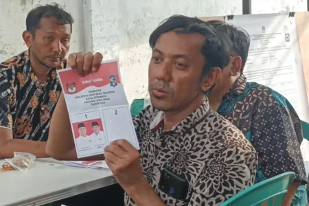 KPU Surabaya Pastikan Rekap Suara Seluruh TPS Rampung Foto BeritaJatim.com