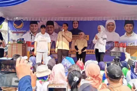 Senam Sehat NasDem Surabaya Meriah, Dukung Khofifah-Emil dan Eri-Armuji Foto BeritaJatim.com