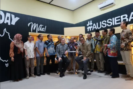 Konjen Australia dan Universitas Jember Luncurkan #AussieBanget Corner Foto BeritaJatim.com