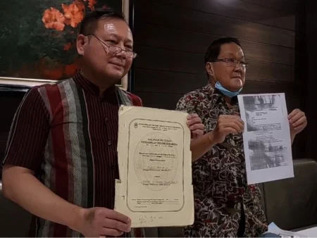 11 Tahun Menanti Kepastian Hukum di PN Surabaya Cheow Tjio Koeswoyo Kadarna Tirta sudah 11 tahun berjuang mempertahankan haknya atas tanah seluas 917 m² di Mulyosari, Surabaya,