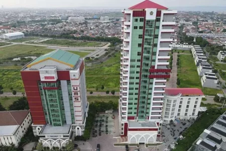 10 PTS Terbaik di Jawa Timur Versi UniRank 2026: Umsura Peringkat Pertama Foto BeritaJatim.com