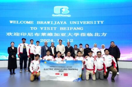 10 Mahasiswa UB Malang Ikuti Pelatihan Kendaraan Listrik di China Foto BeritaJatim.com
