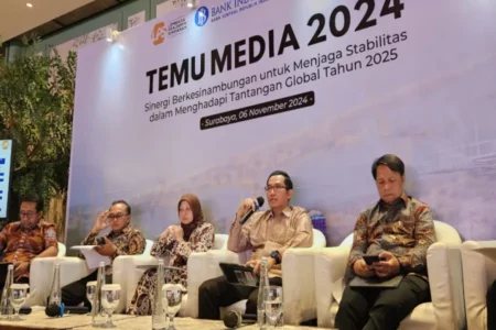Ekonomi Jawa Timur Akan Tetap Tumbuh di Tengah Pilkada Serentak 2024 Foto BeritaJatim.com