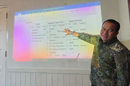 Plt Kepala DLH Jatim Jawab Tudingan Pencemaran Limbah di Pasuruan Plt Kepala DLH Jatim Jawab Tudingan Pencemaran Limbah di Pasuruan