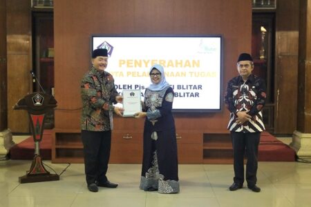 Usai Cuti Kampanye, Mak Rini Kembali Jabat Bupati Blitar Foto BeritaJatim.com
