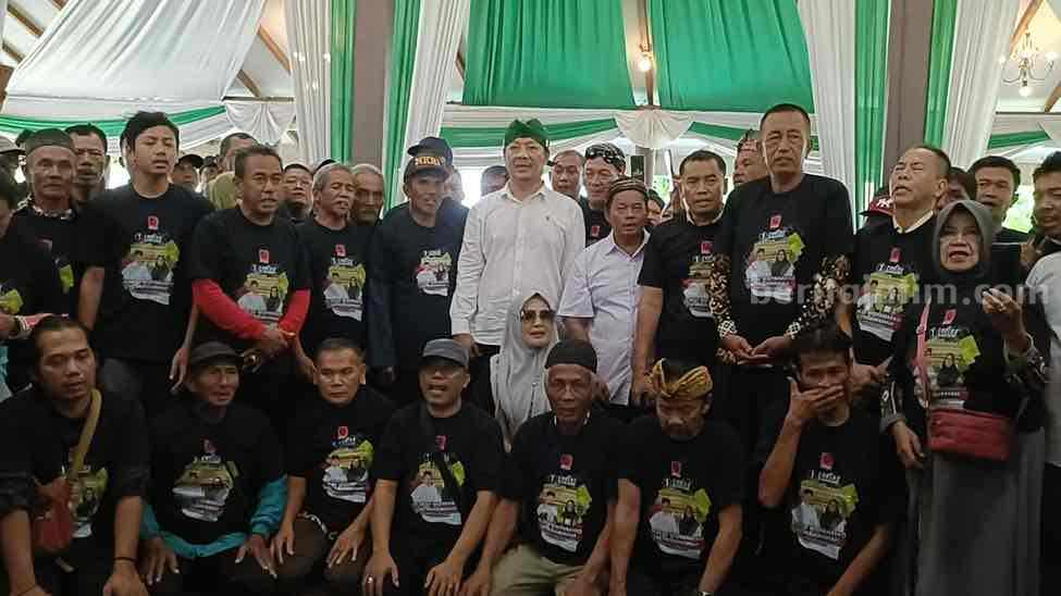 Relawan Projo Resmi Dukung Deny Widyanarko di Pilbup Kediri 2024 Foto BeritaJatim.com