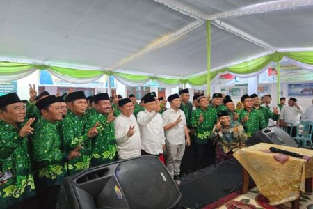 Begini Komitmen Cawagub Jatim Emil di Depan Ratusan Guru Pergunu Foto BeritaJatim.com