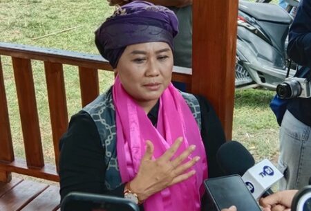 Usai Mencoblos di Jombang, Cagub Jatim Luluk Optimis Raih Dukungan Terbanyak Foto BeritaJatim.com