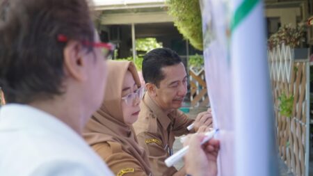 Jaga Netralitas di Pilkada, Karyawan RSUD Jombang Teken Pakta Integritas Foto BeritaJatim.com