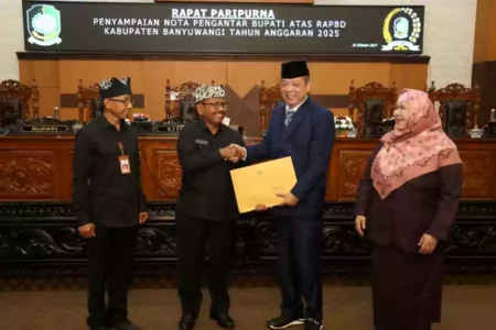 Pemkab Bersama DPRD Banyuwangi Bahas Raperda APBD 2025