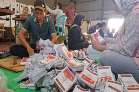2.115.895 Surat Suara Pilbup Malang Siap Dicoblos Foto BeritaJatim.com