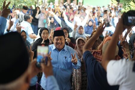 Warsubi-Salman Disambut Keluhan Jalan Rusak hingga Problem Posyandu saat Datangi Basis Petahana di Jombang Foto BeritaJatim.com