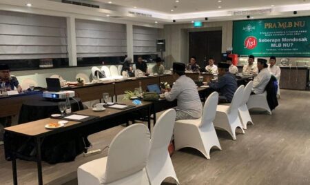Pra Muktamar Luar Biasa NU di Surabaya, Ada Kiai Marzuki Mustamar Foto BeritaJatim.com