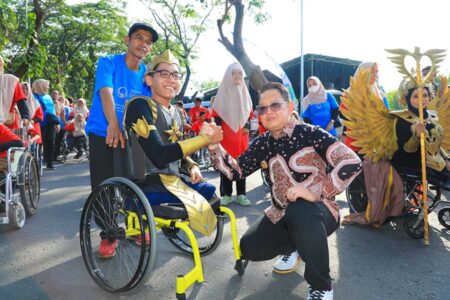 Pj Gubernur Adhy: Wujudkan Pembangunan Inklusif di Jatim, Hak Warga Disabilitas Harus Setara Foto BeritaJatim.com