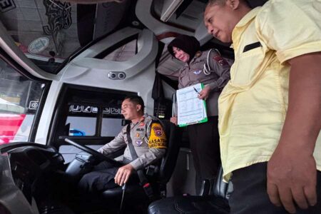 Polres Probolinggo Kota Pastikan Pemudik Nataru Aman Foto BeritaJatim.com