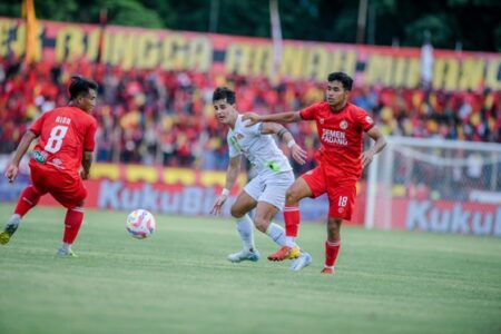 Persebaya Vs Persita Tangerang: Bruno Moreira dan Slavko Damjanovic Cadangan! Foto BeritaJatim.com